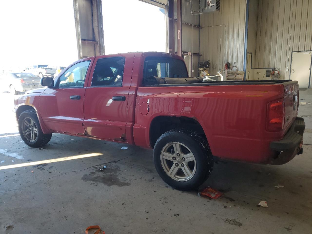 2007 Dodge Dakota - Image 2