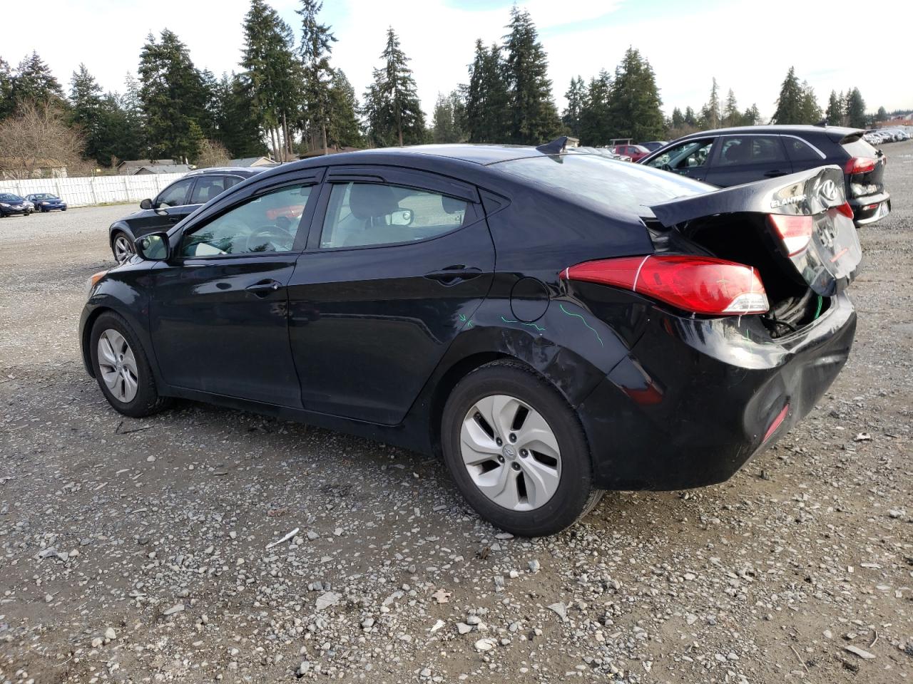 2013 Hyundai Elantra - Image 2