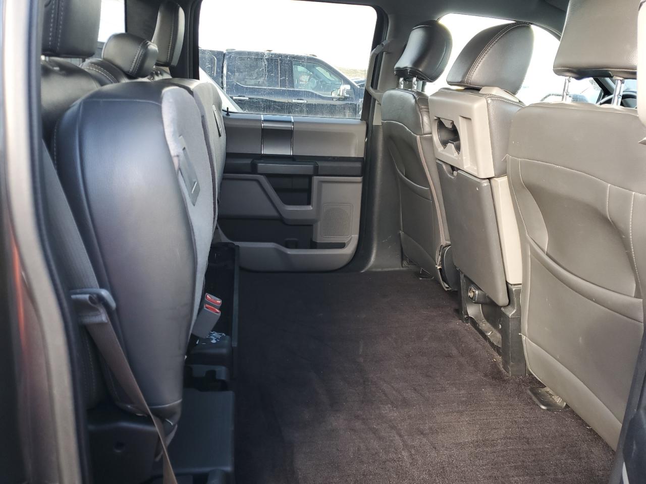 2016 Ford F-150 - Image 10