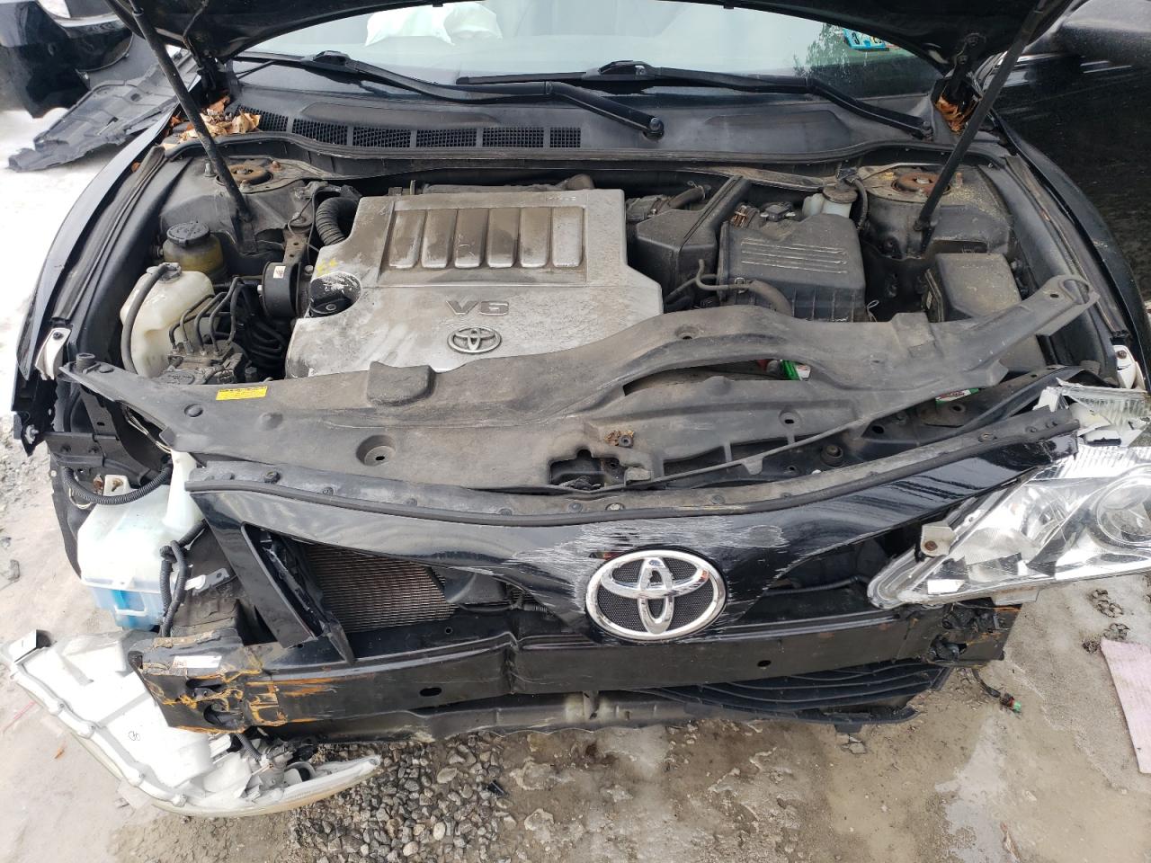 2011 Toyota Camry - Image 11