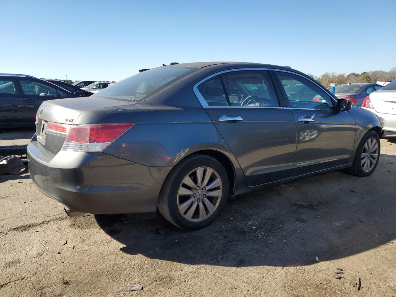 2011 Honda Accord - Image 3
