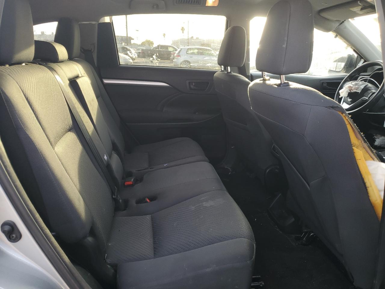 2018 Toyota Highlander - Image 11