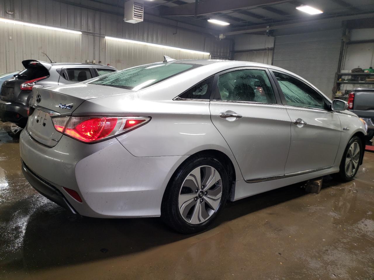 2015 Hyundai Sonata - Image 3