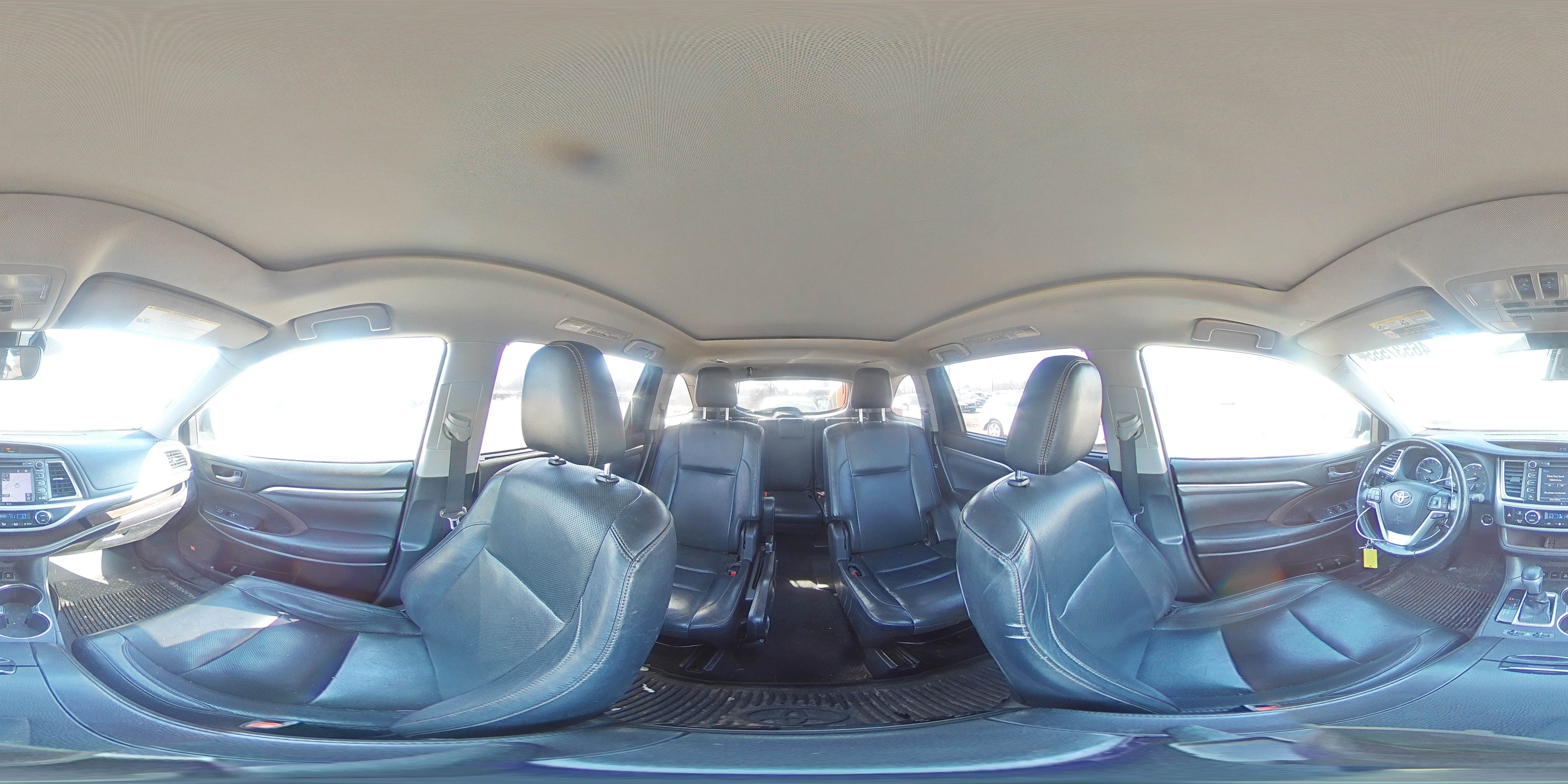 2018 Toyota Highlander - Image 14
