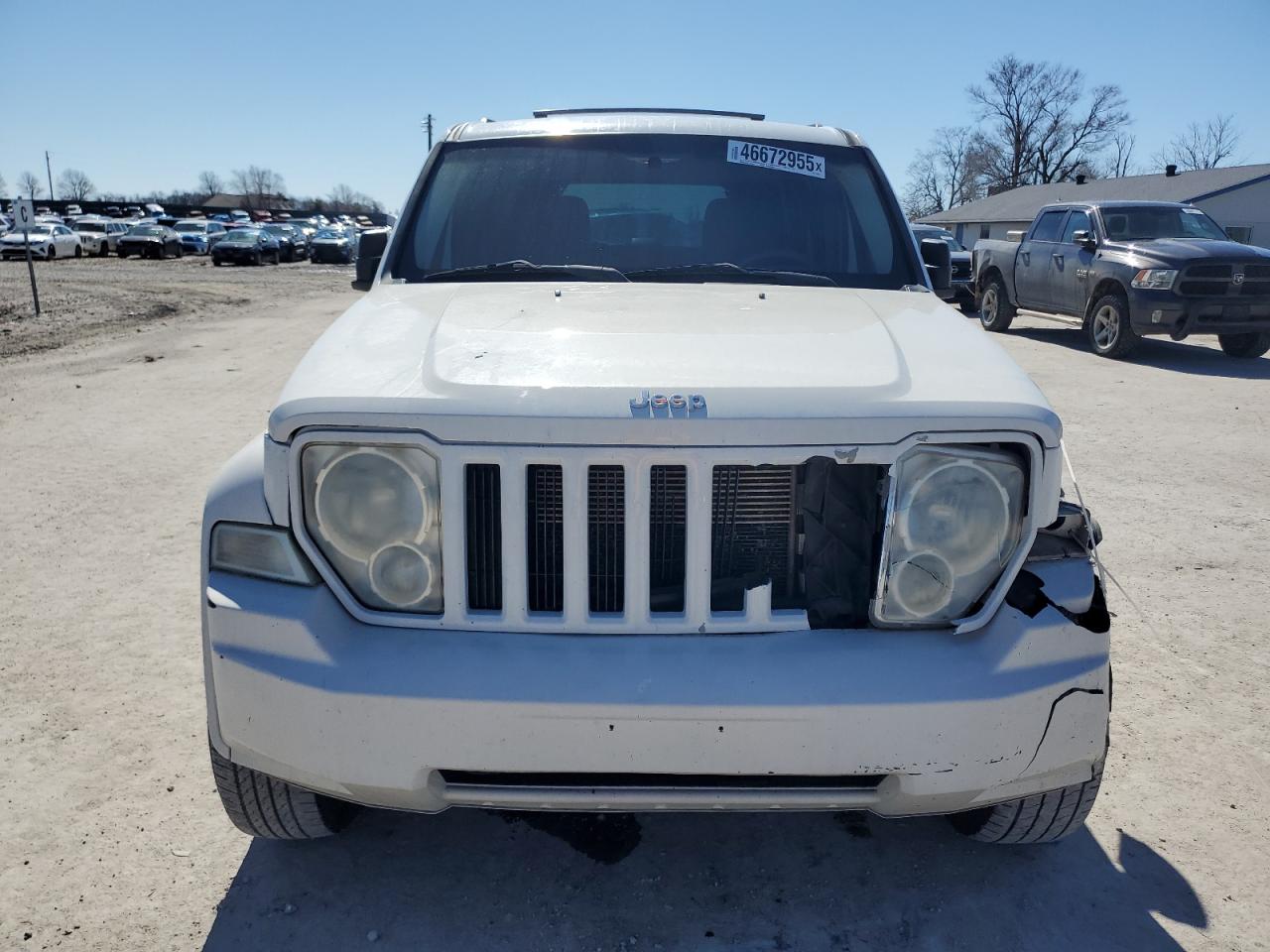 2012 Jeep Liberty (North America) - Image 5