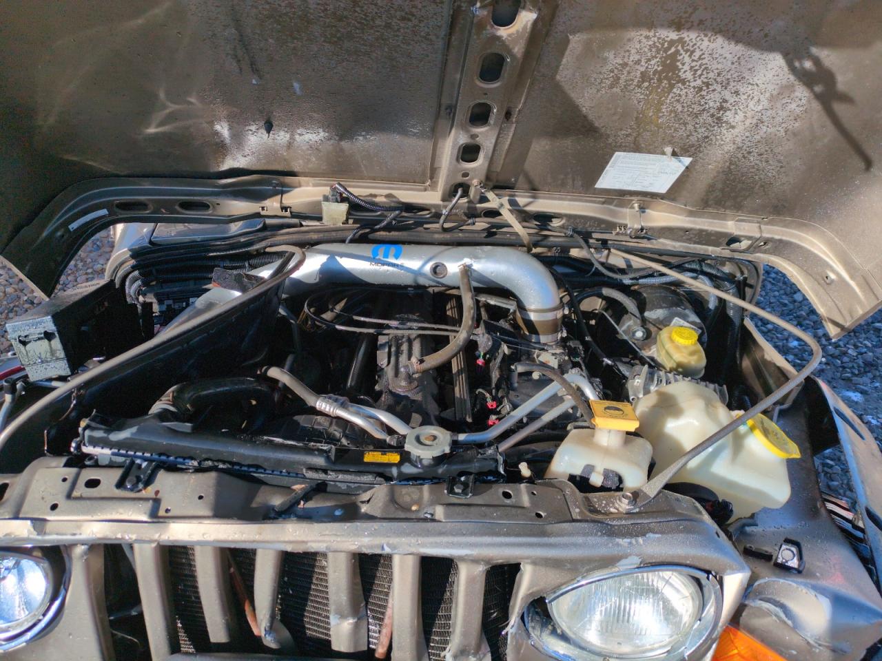 2004 Jeep Wrangler - Image 11