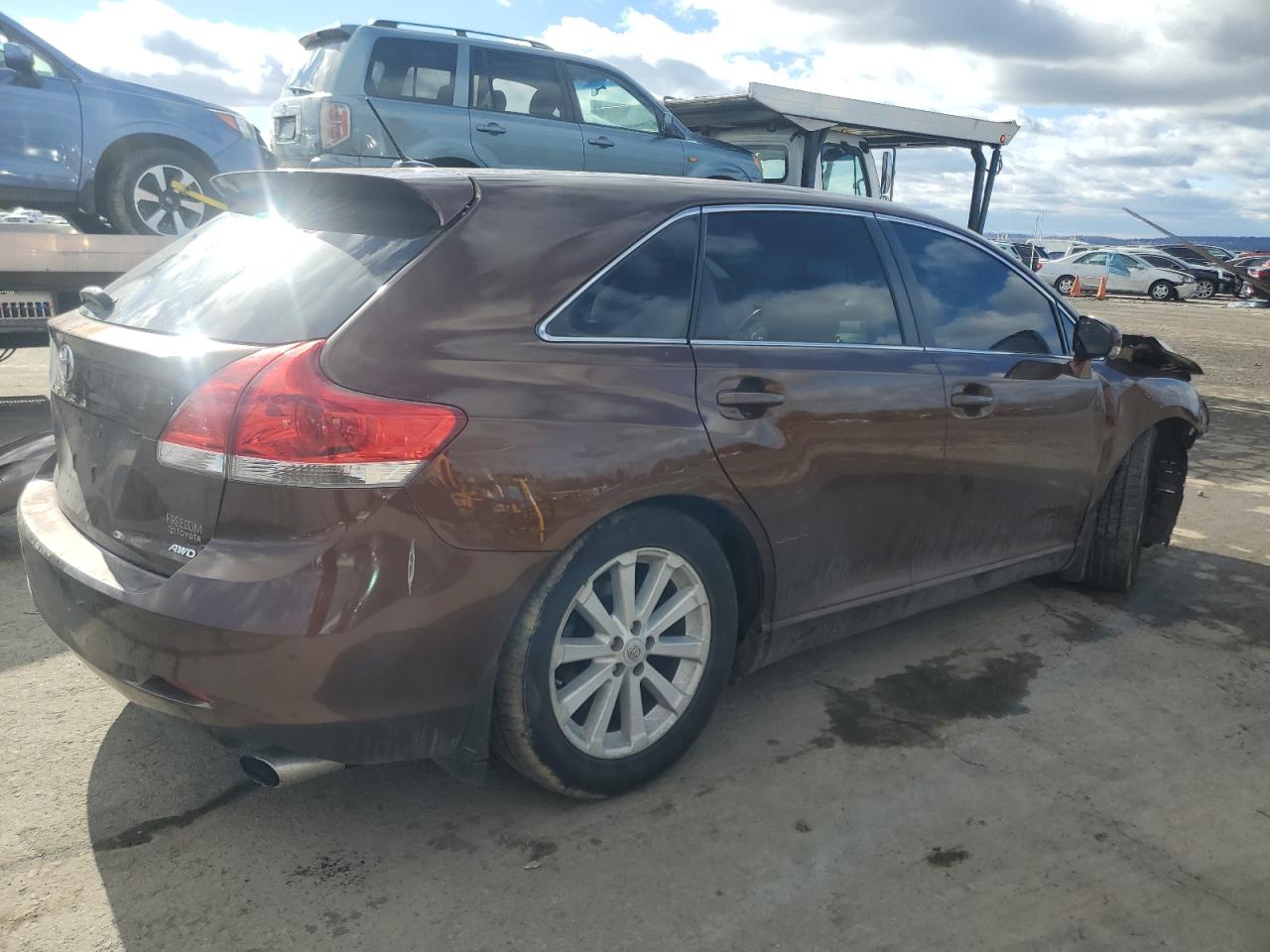 2011 Toyota Venza - Image 3
