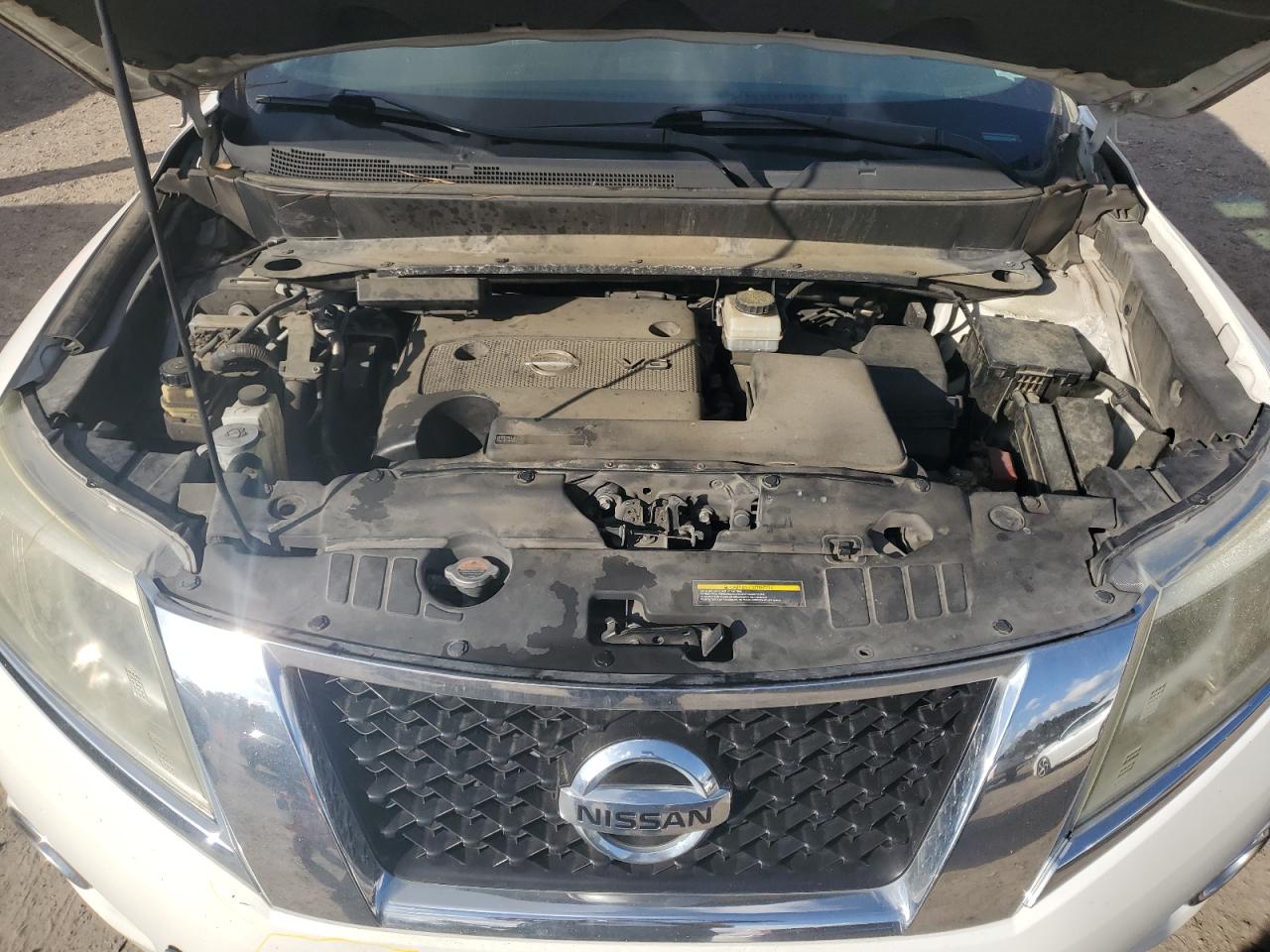2014 Nissan Pathfinder - Image 12