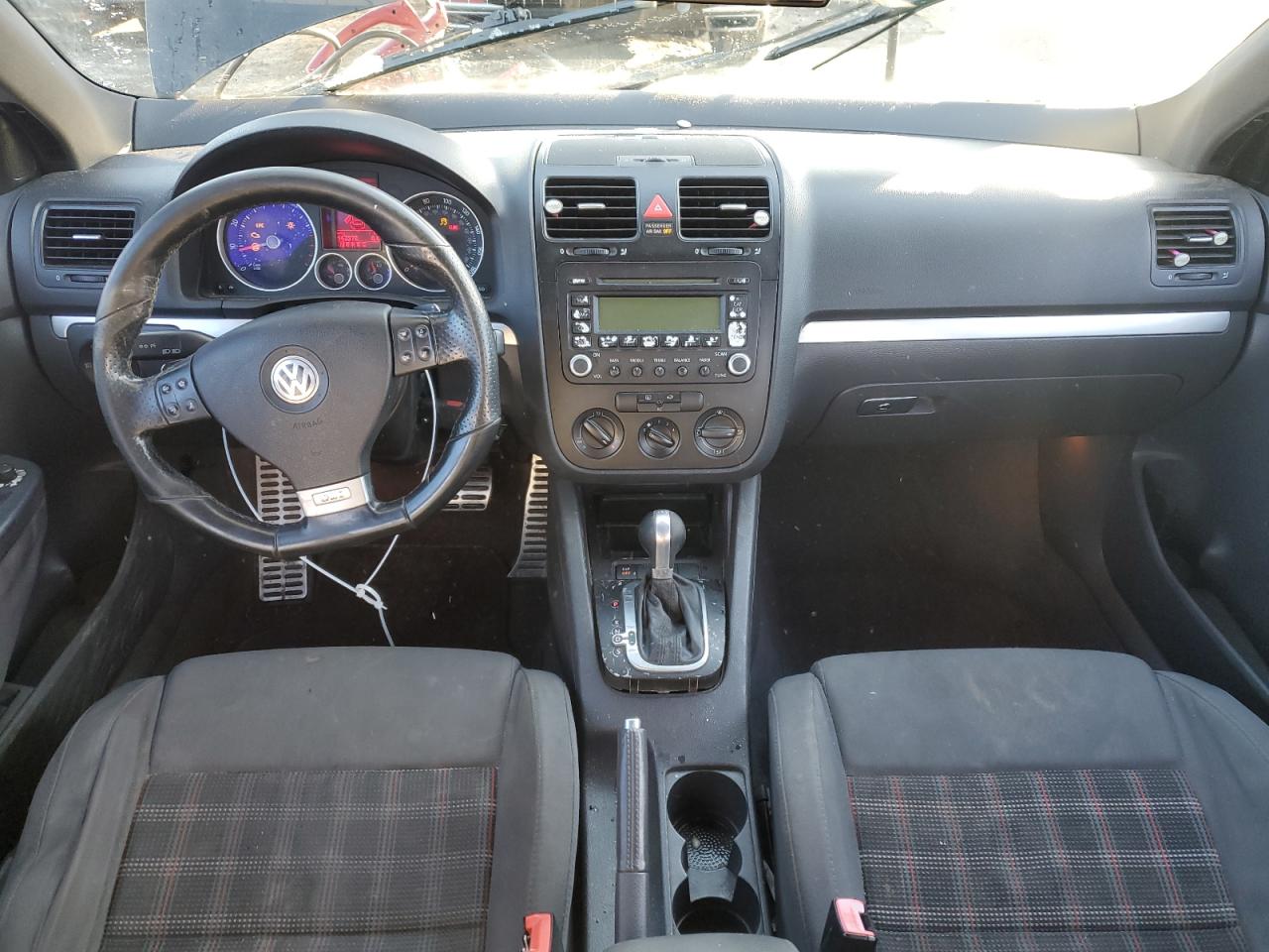2006 Volkswagen Jetta - Image 8