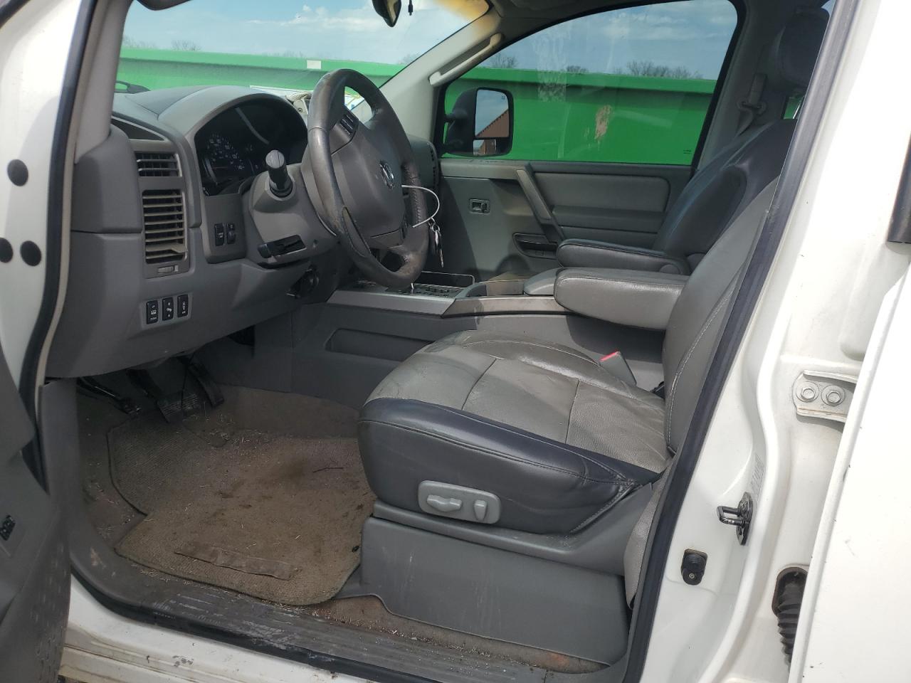 2005 Nissan Titan - Image 7