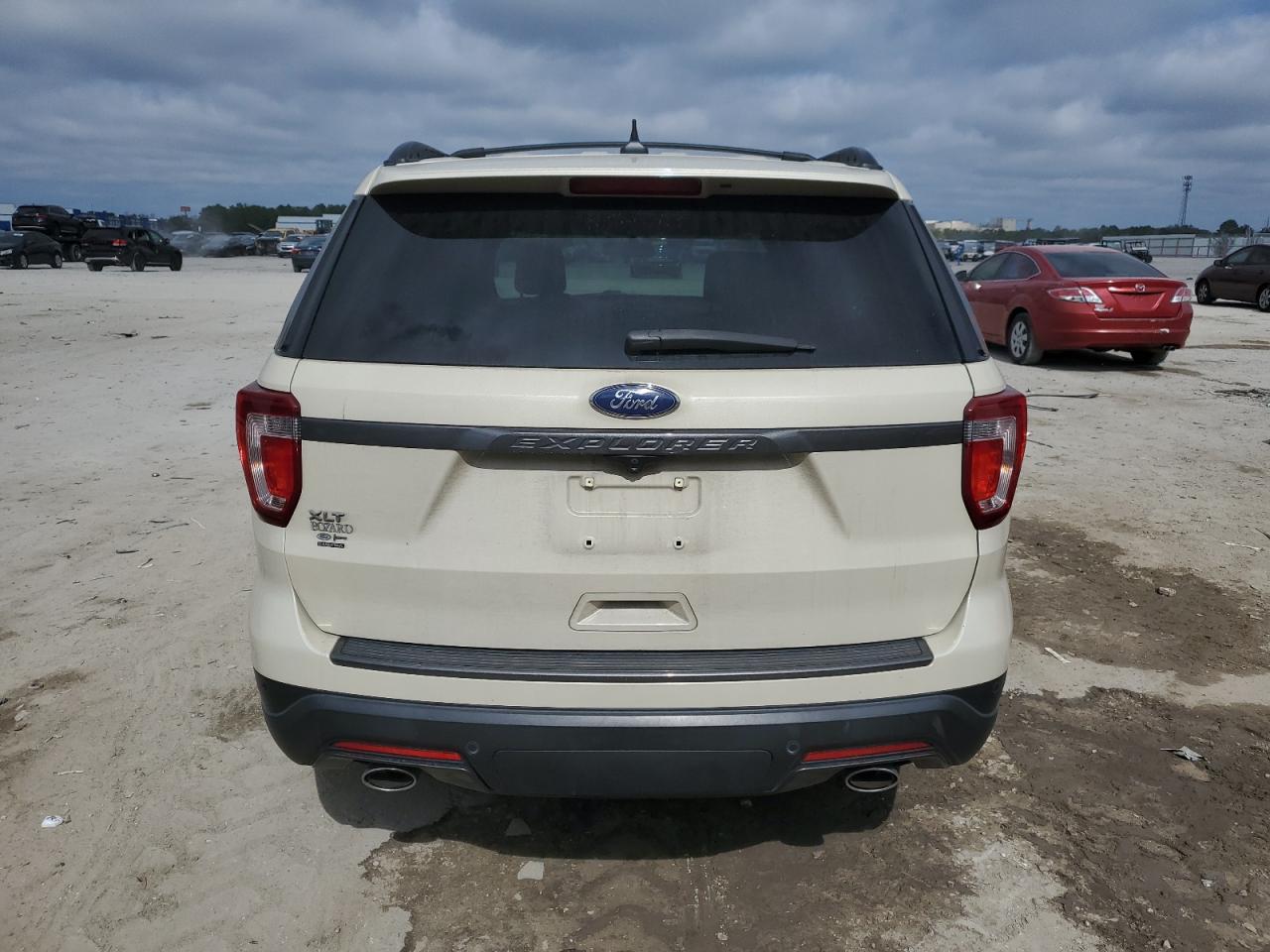 2018 Ford Explorer - Image 6