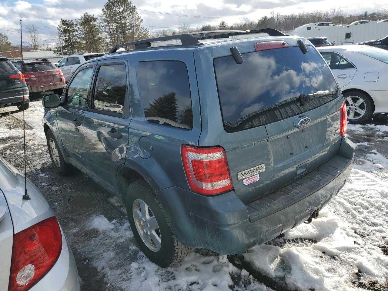 2011 Ford Escape - Image 2
