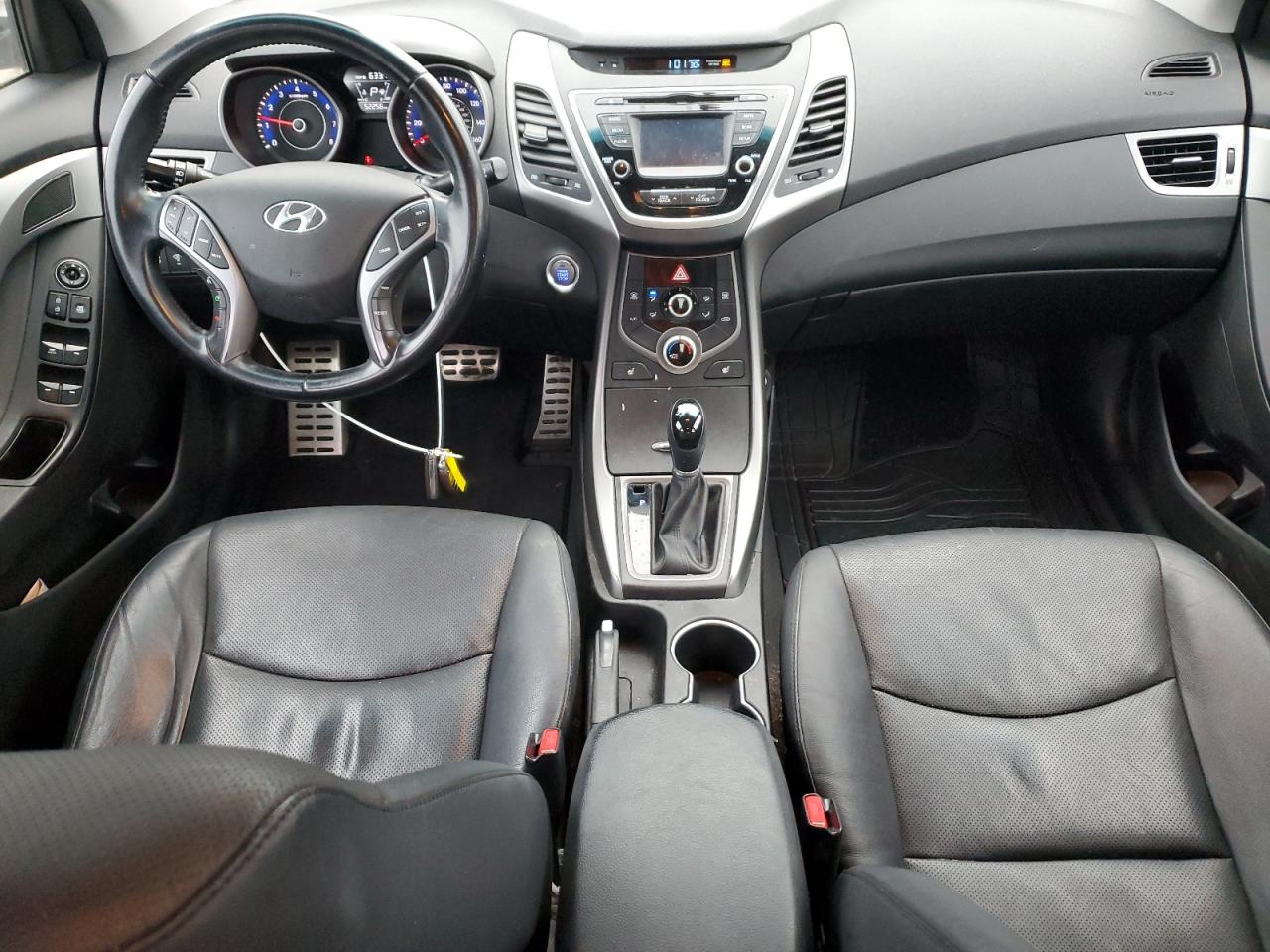 2015 Hyundai Elantra - Image 8
