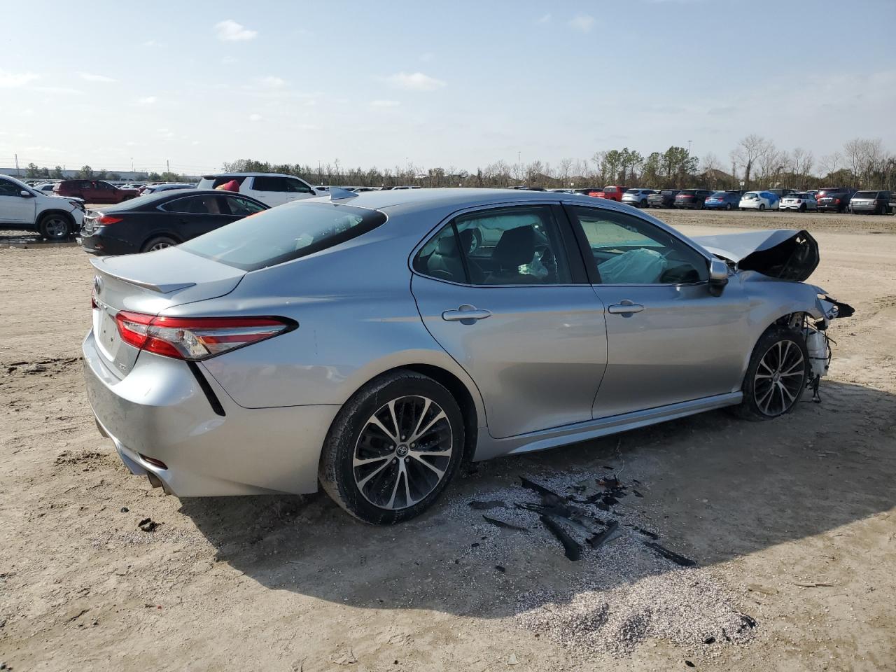 2019 Toyota Camry - Image 3
