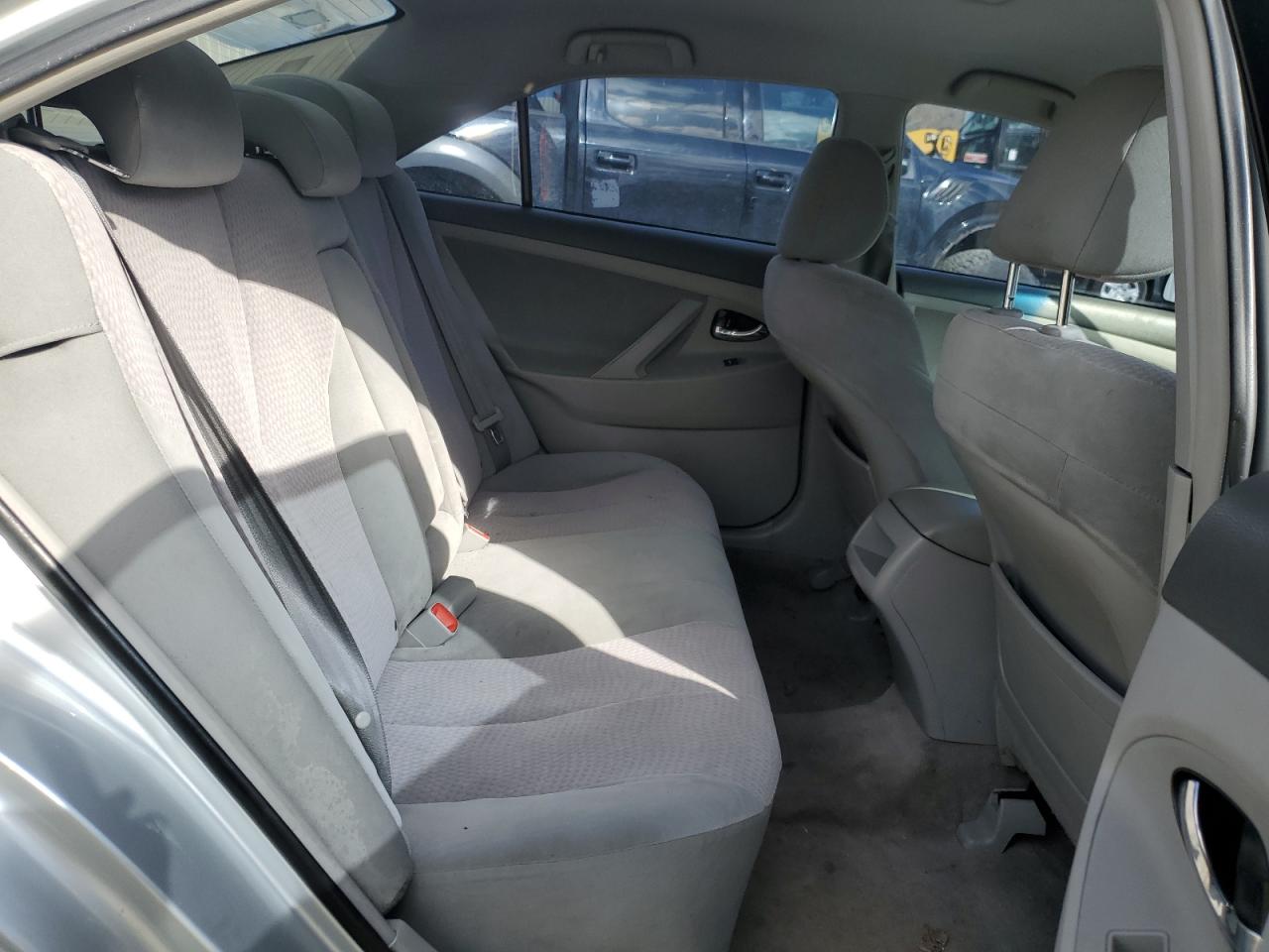 2011 Toyota Camry - Image 10