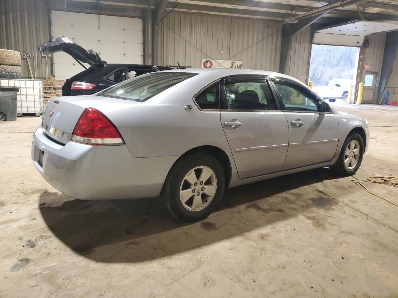 2006 Chevrolet Impala - Image 3