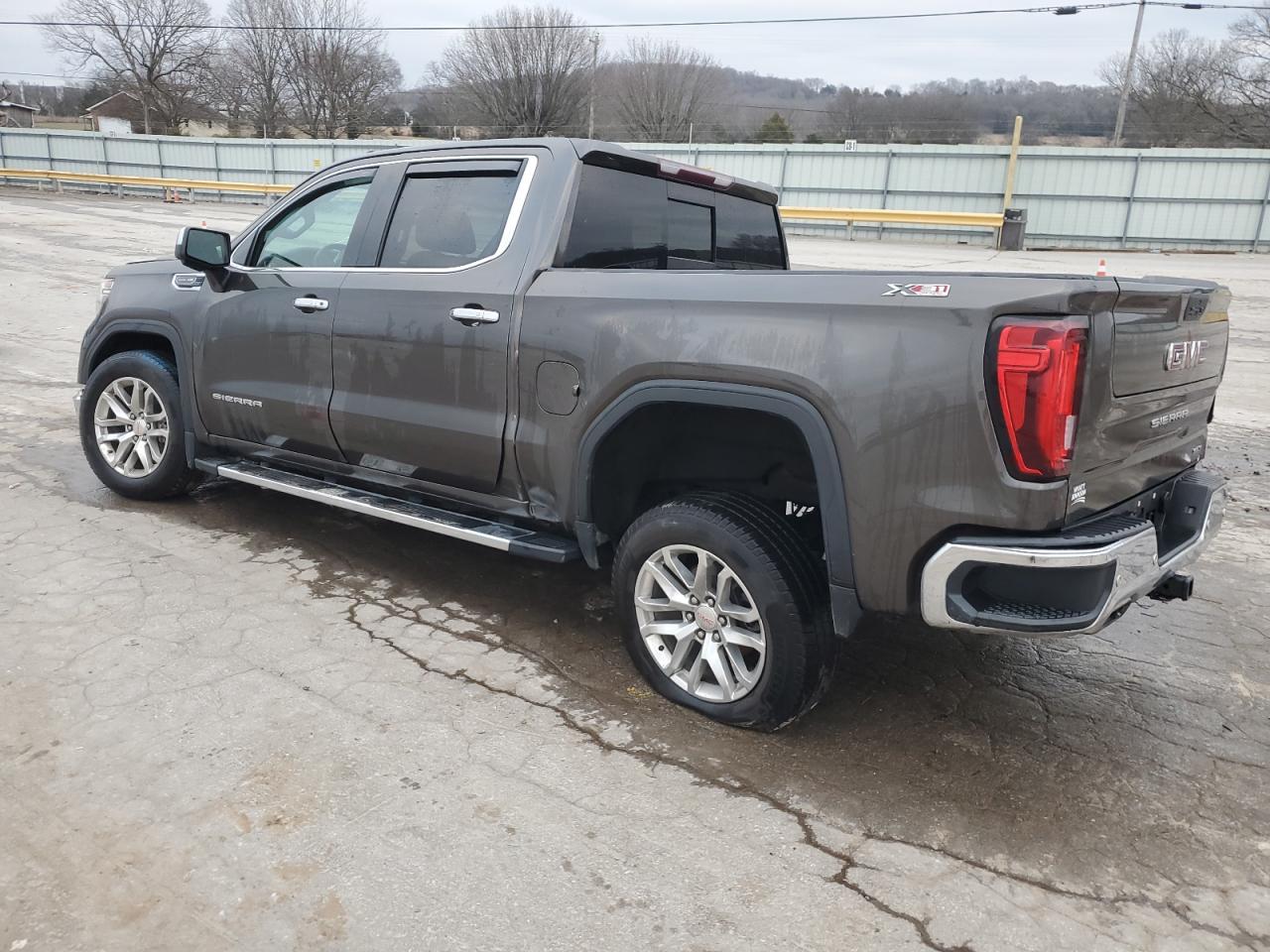 2019 GMC Sierra - Image 2