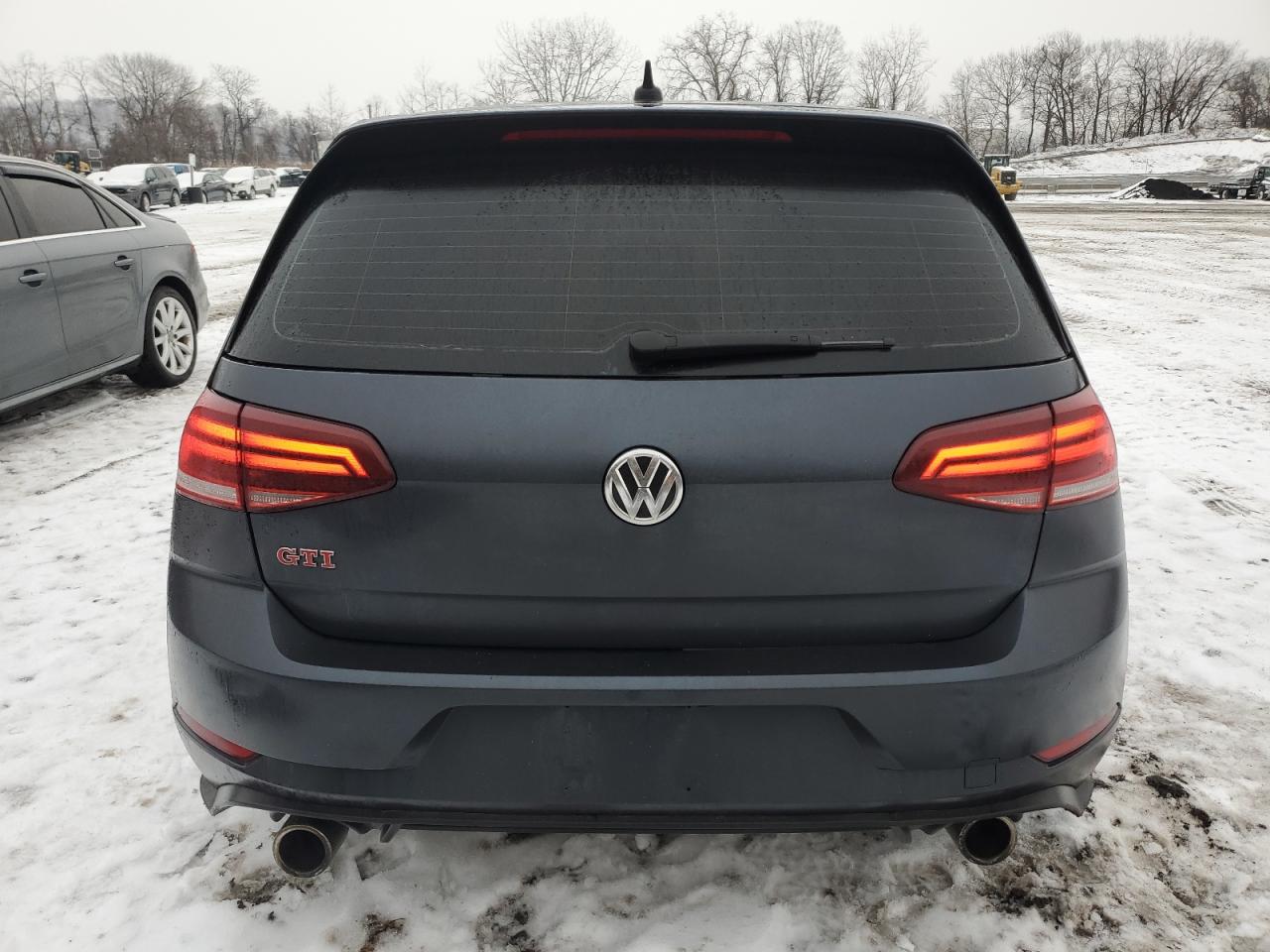 2020 Volkswagen GTI - Image 6