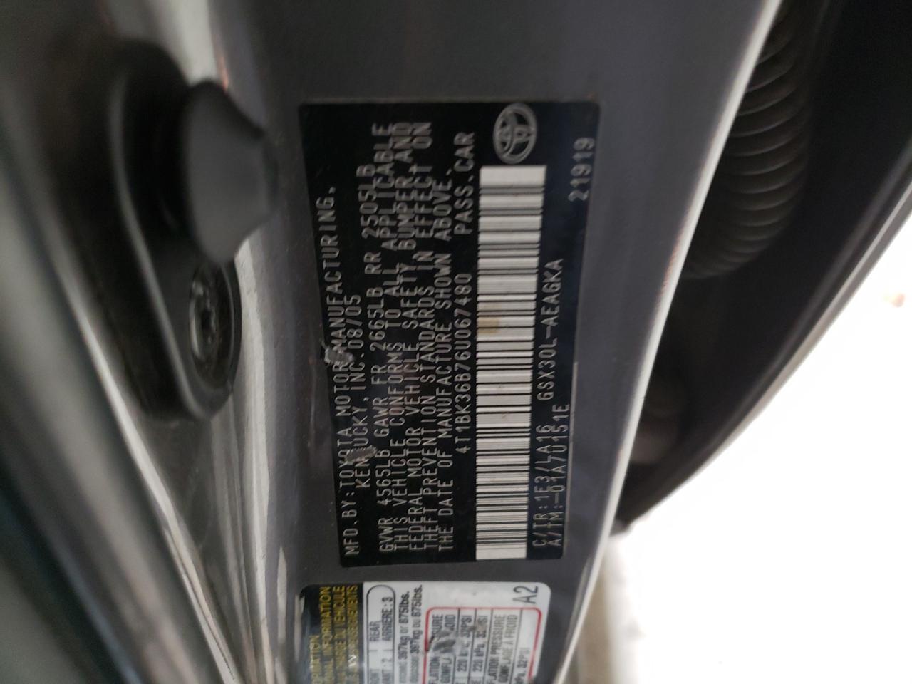 2006 Toyota Avalon - Image 12