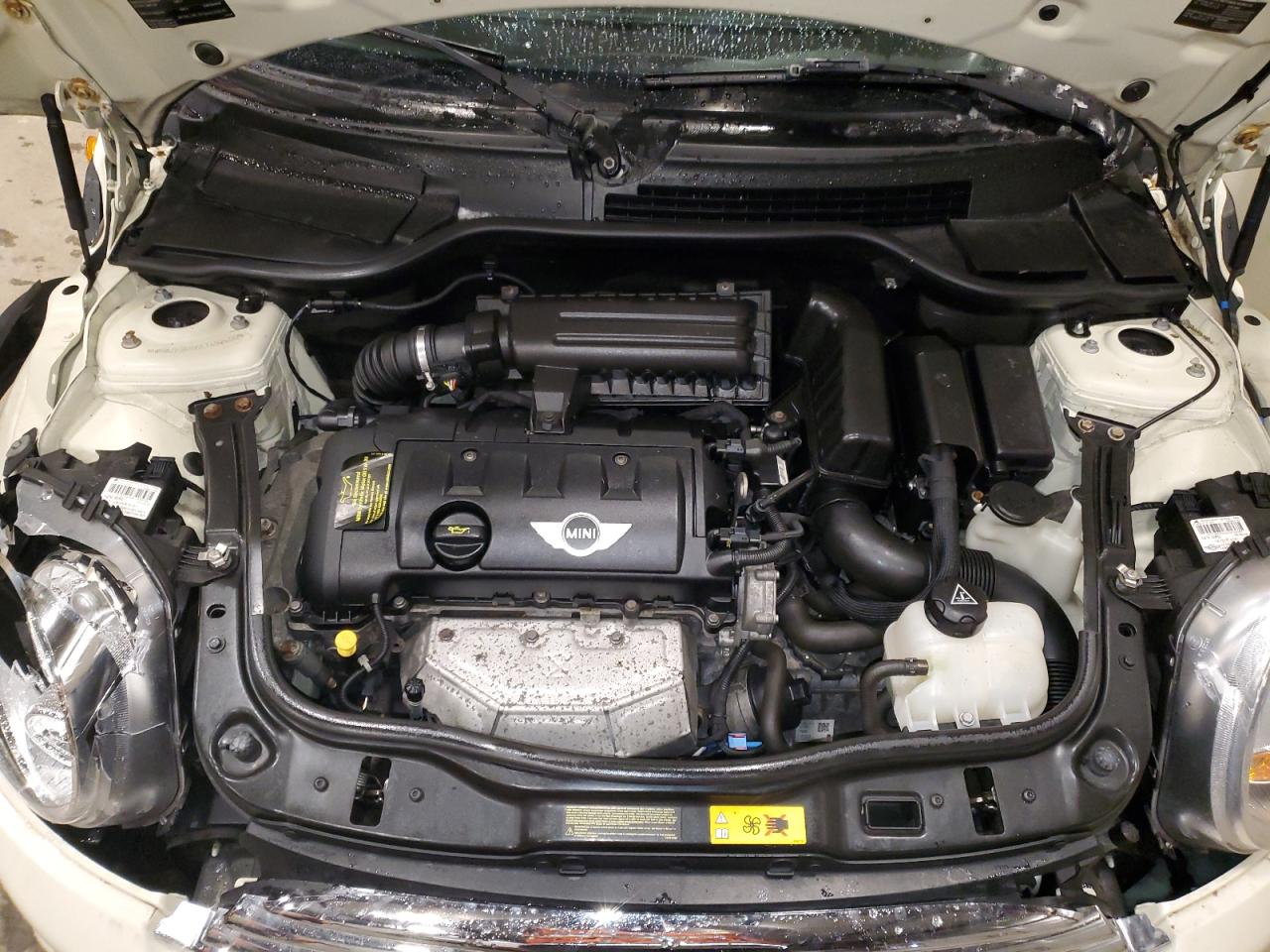 2014 MINI Cooper - Image 12