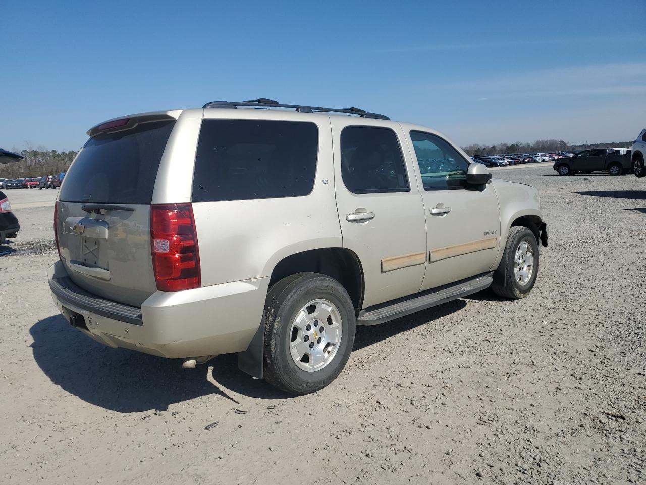 2013 Chevrolet Tahoe - Image 3