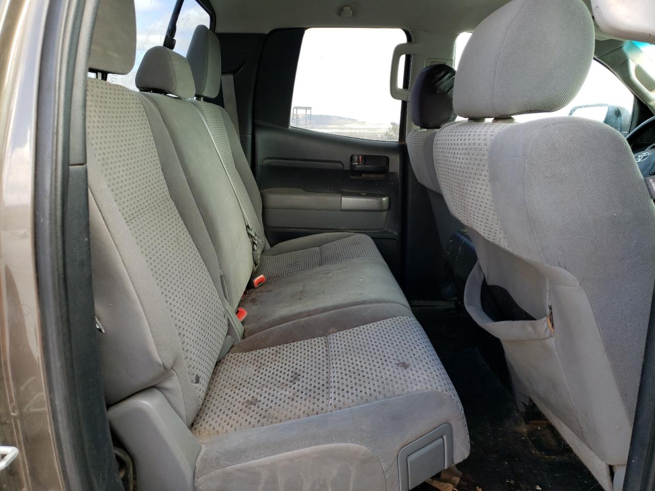 2012 Toyota Tundra - Image 11