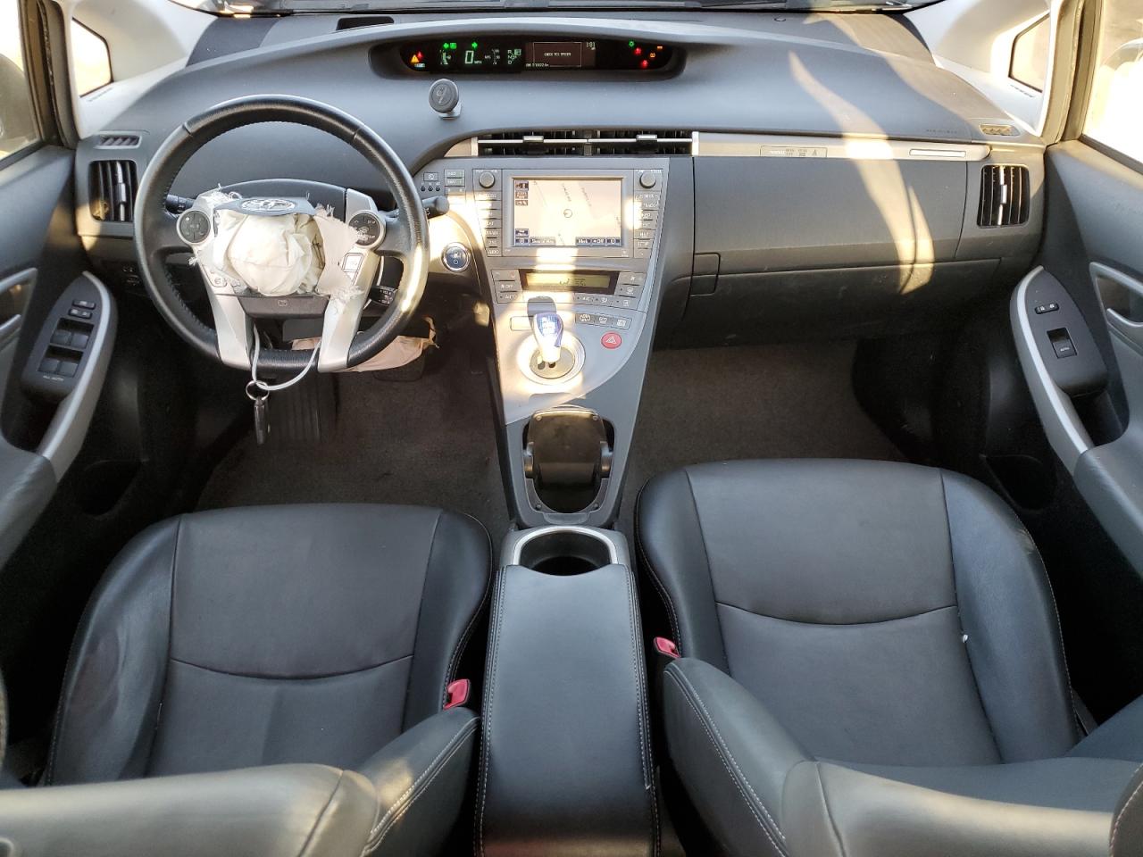 2012 Toyota Prius - Image 8