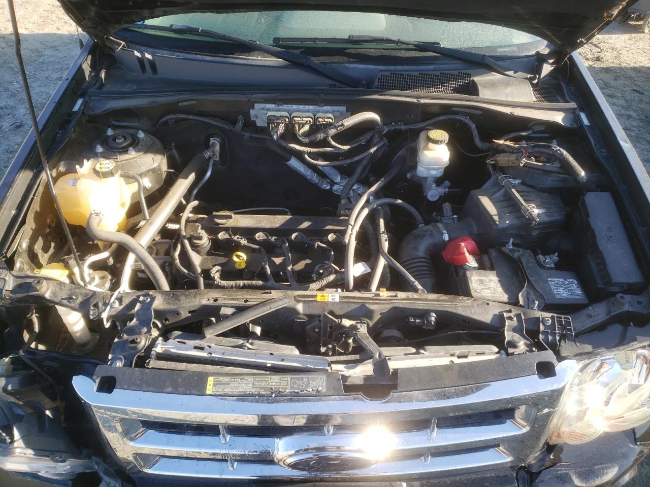 2009 Ford Escape - Image 12