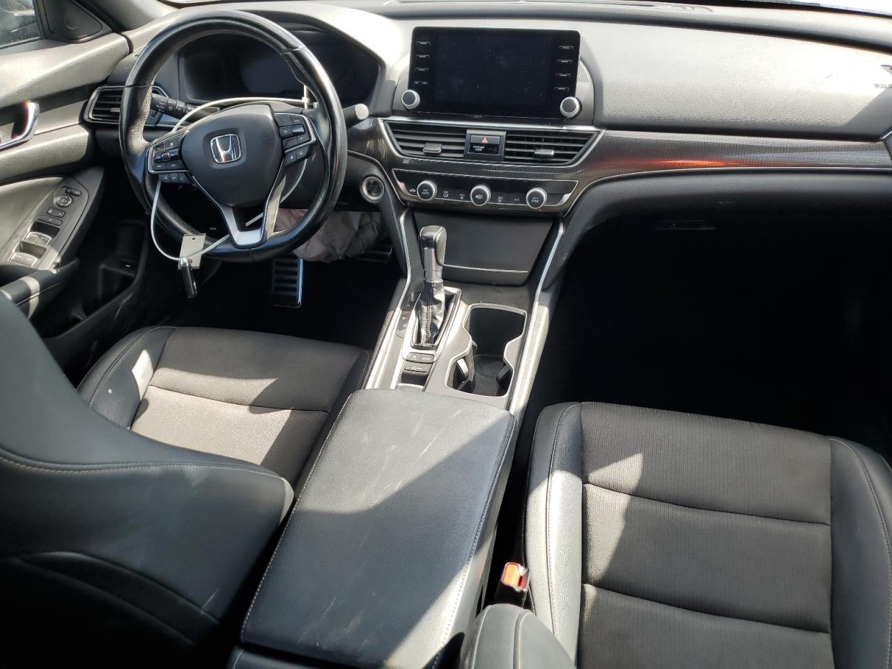 2022 Honda Accord - Image 8