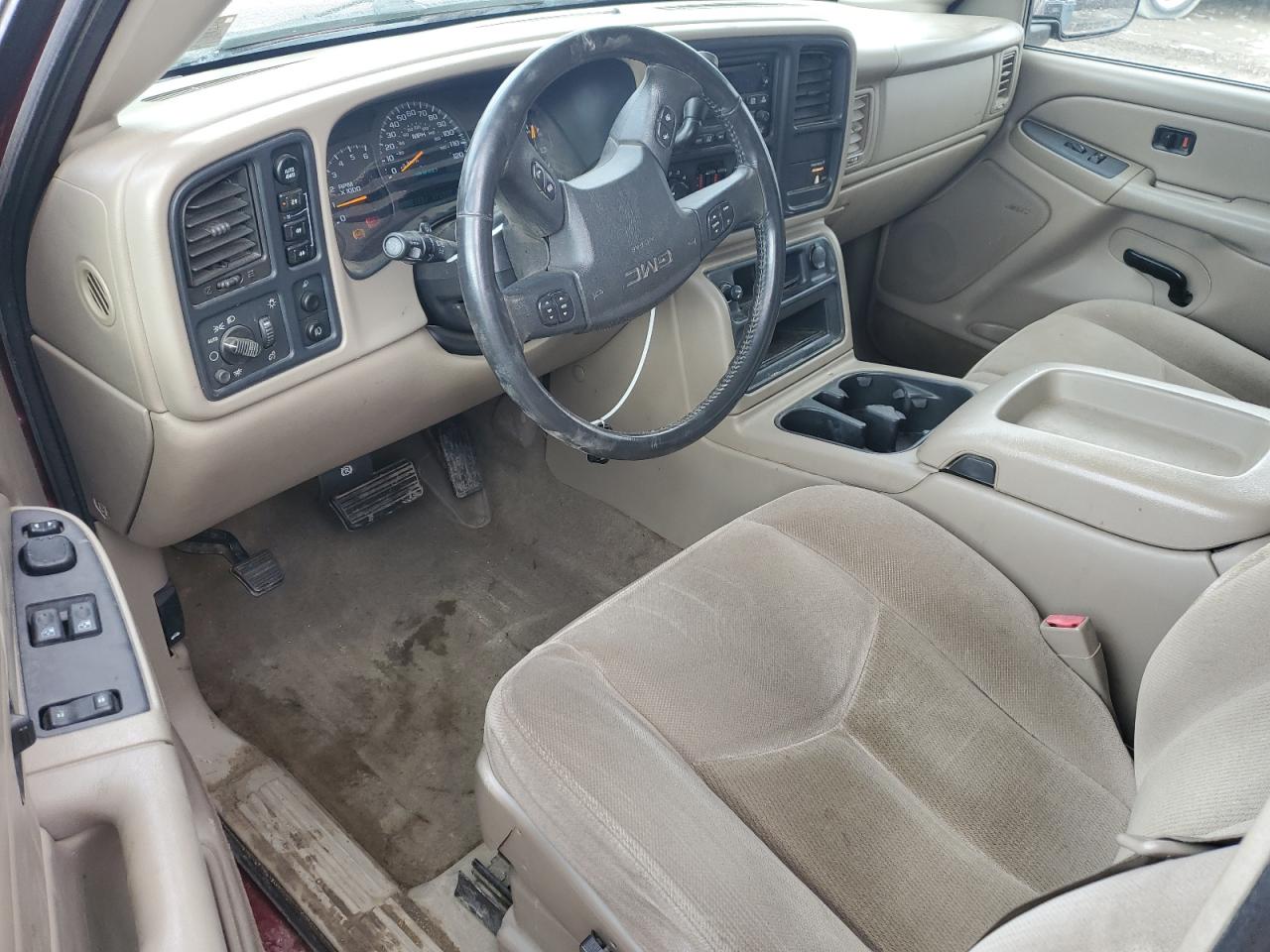 2004 GMC Sierra - Image 8