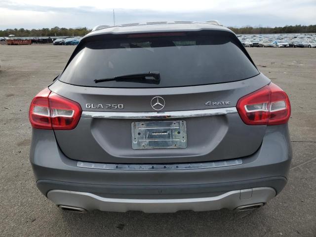  MERCEDES-BENZ GLA-CLASS 2018 Srebrny