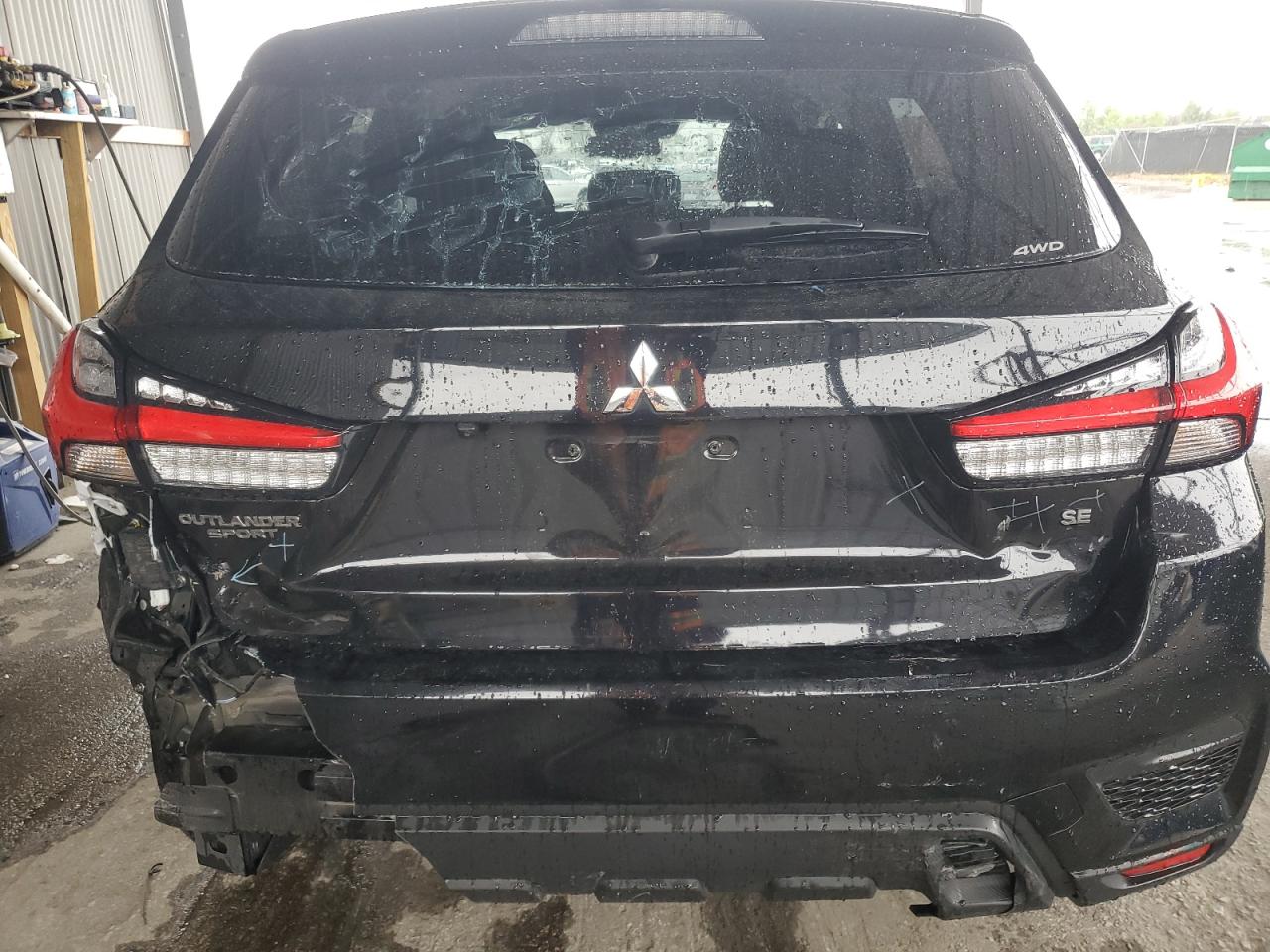 2024 Mitsubishi Outlander - Image 6