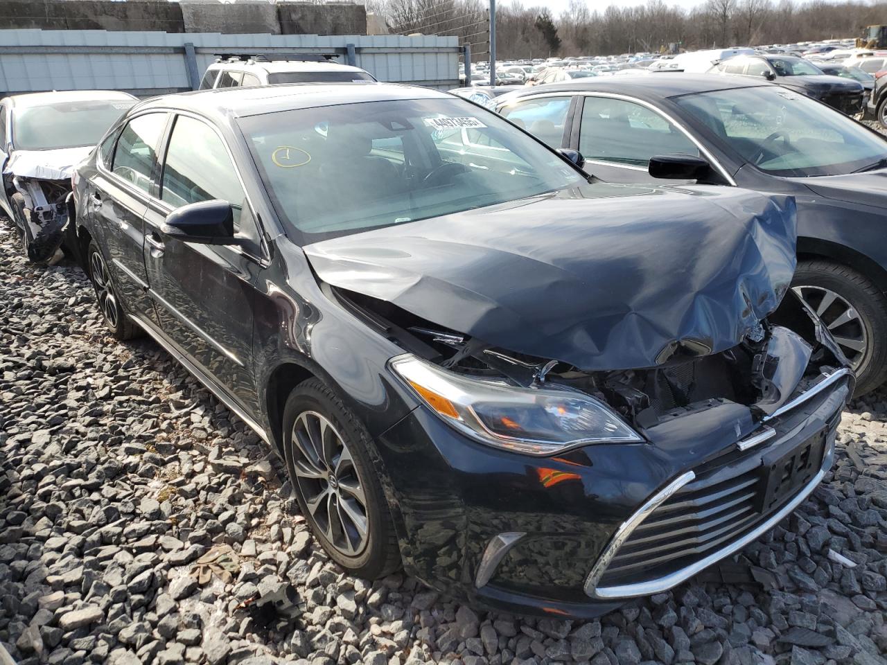 2017 Toyota Avalon - Image 4