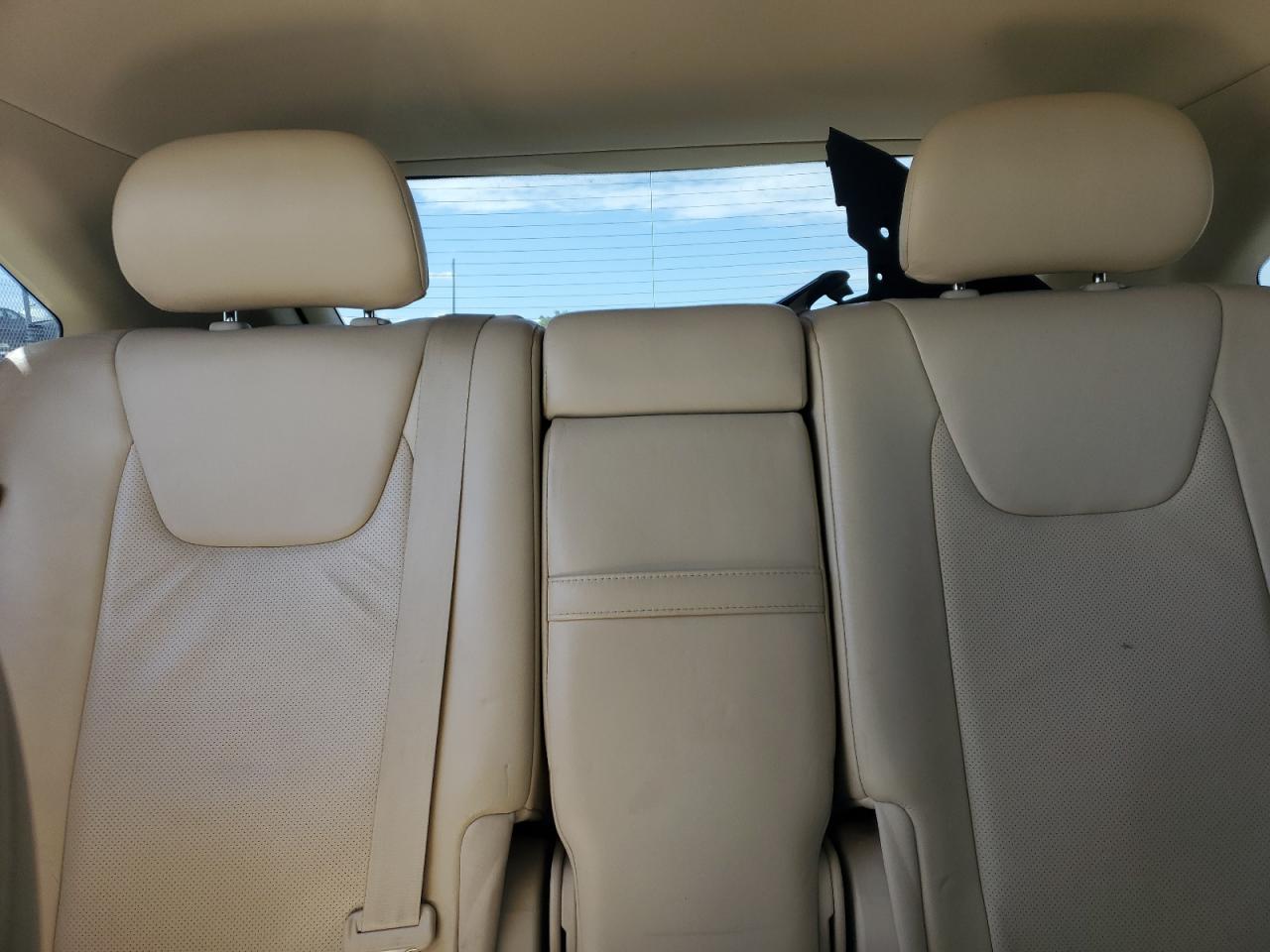 2012 Lexus RX - Image 10