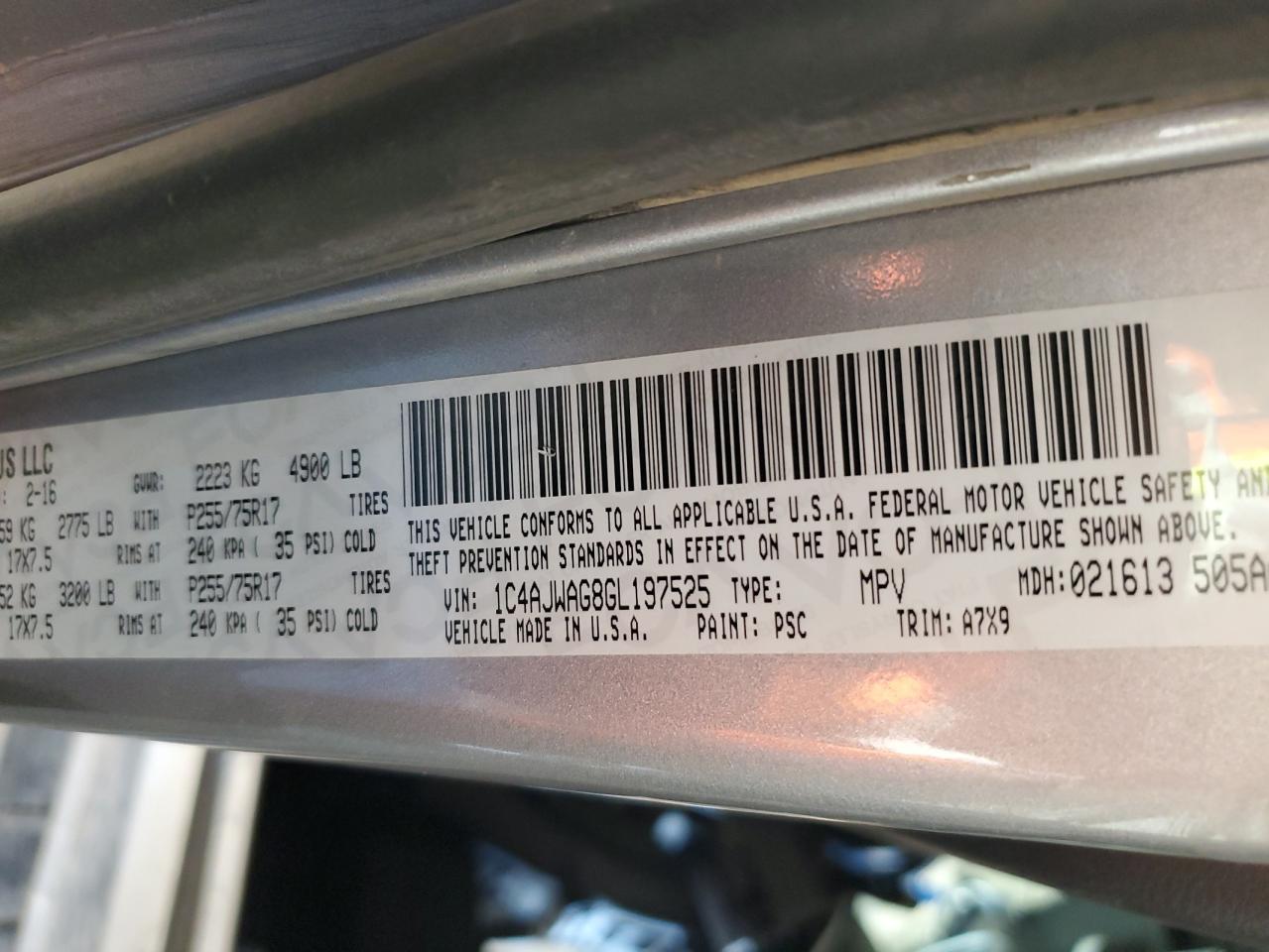 2016 Jeep Wrangler - Image 15