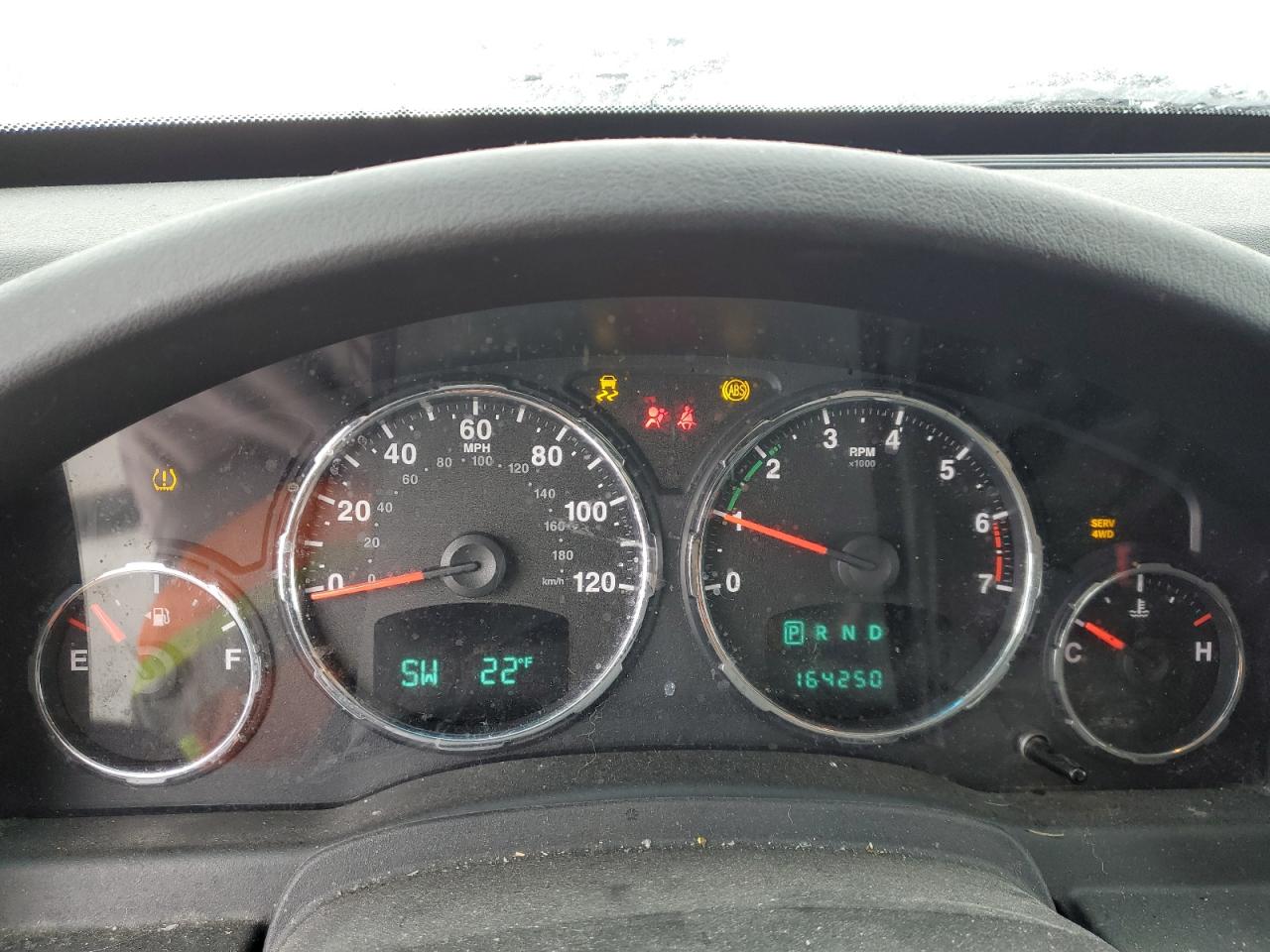2012 Jeep Liberty (North America) - Image 9