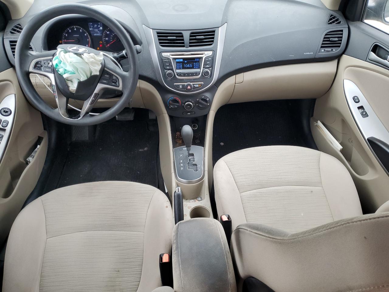 2016 Hyundai Accent - Image 8