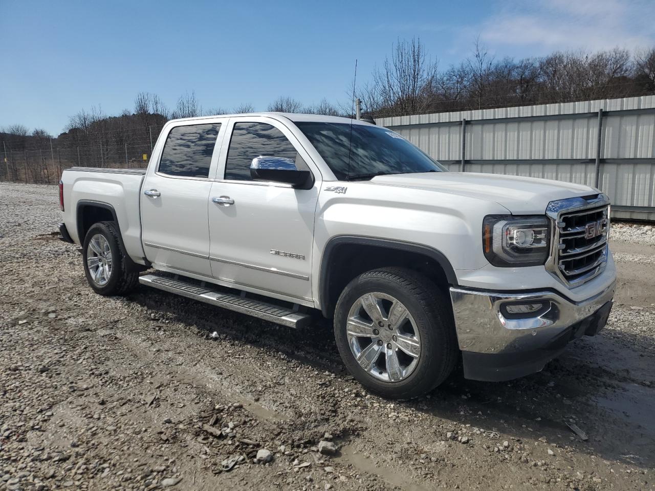 2018 GMC Sierra - Image 4