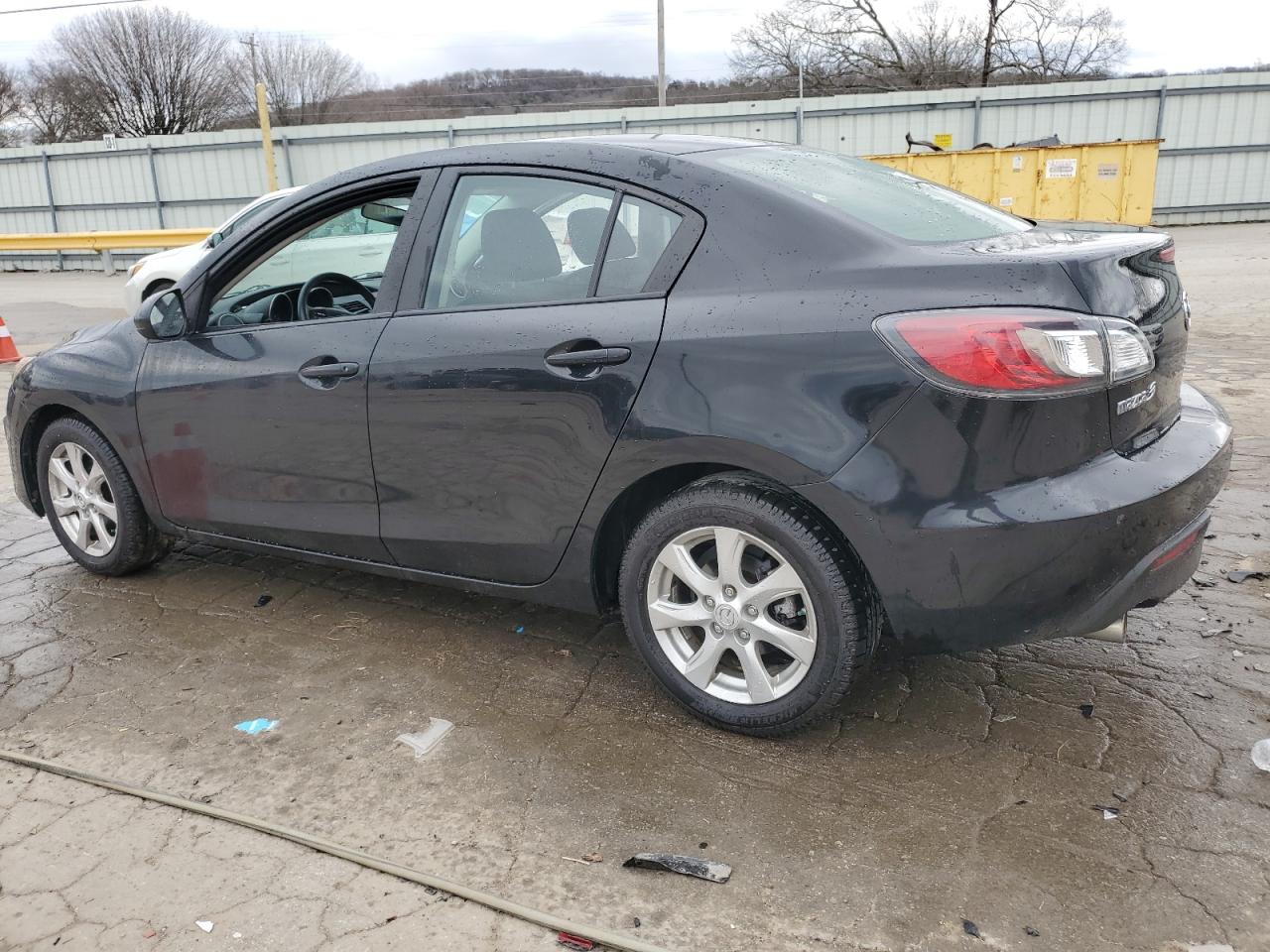 2011 Mazda 3 - Image 2