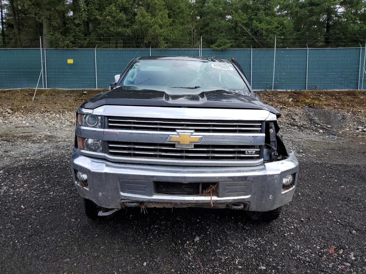 2015 Chevrolet Silverado - Image 5