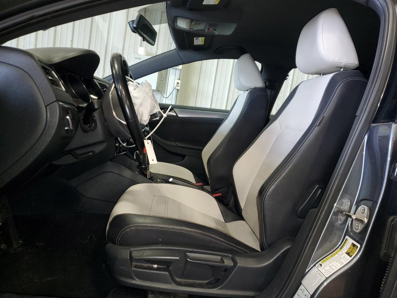 2016 Volkswagen Jetta - Image 7