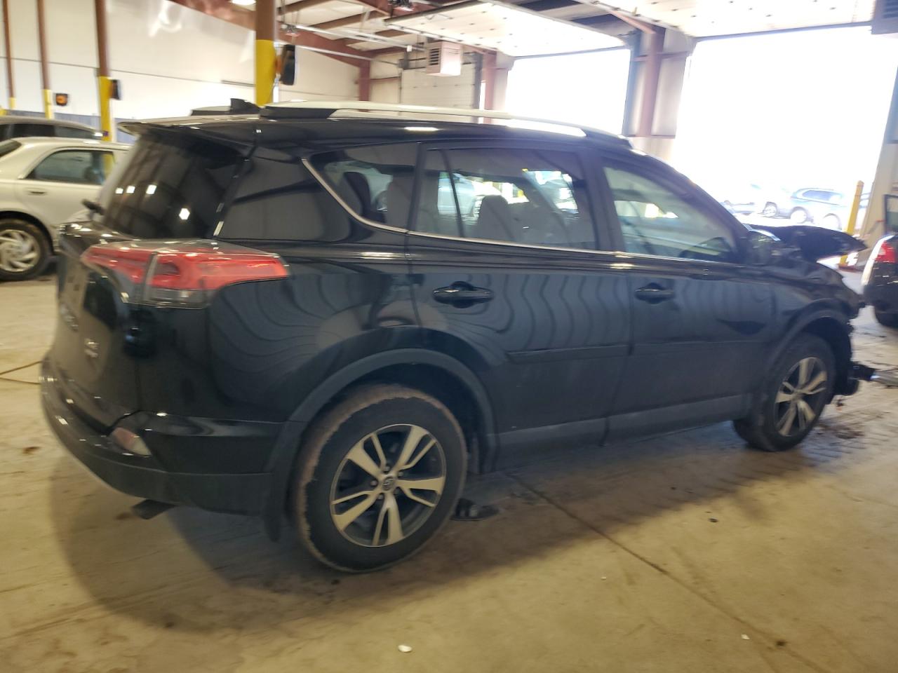 2016 Toyota RAV 4 - Image 3