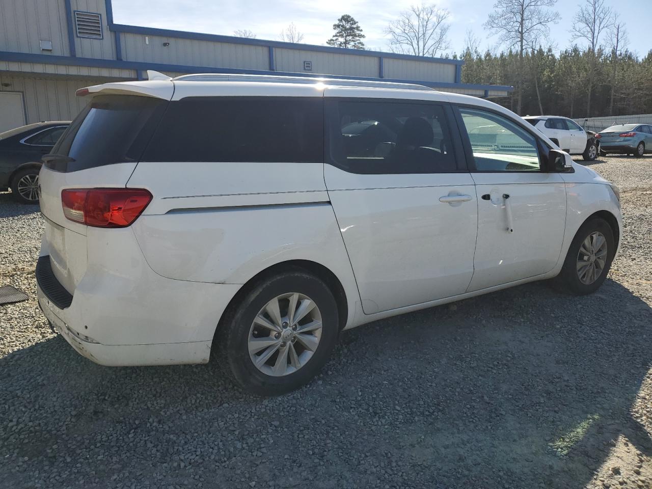 2017 Kia Sedona - Image 3