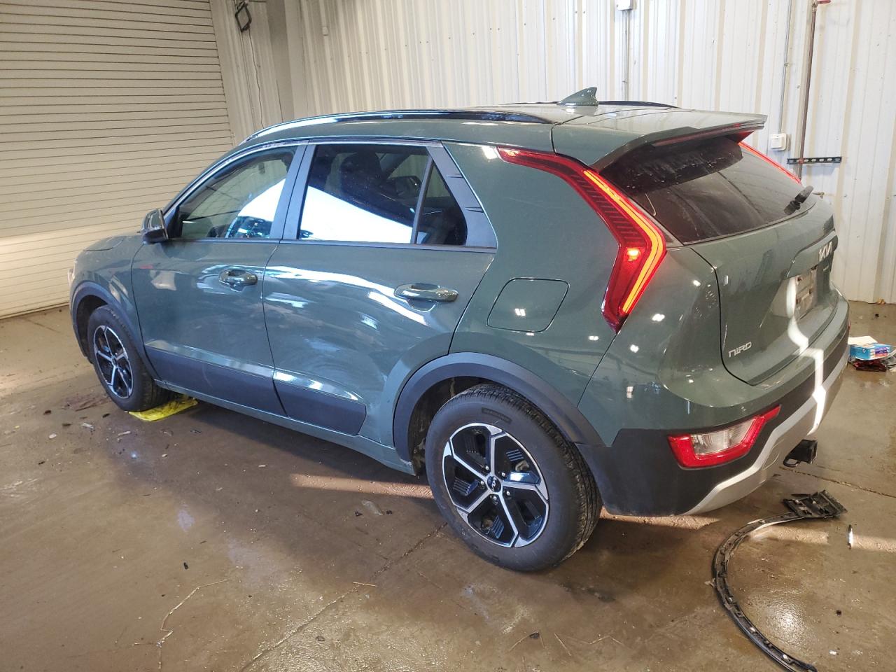 2023 Kia Niro - Image 2