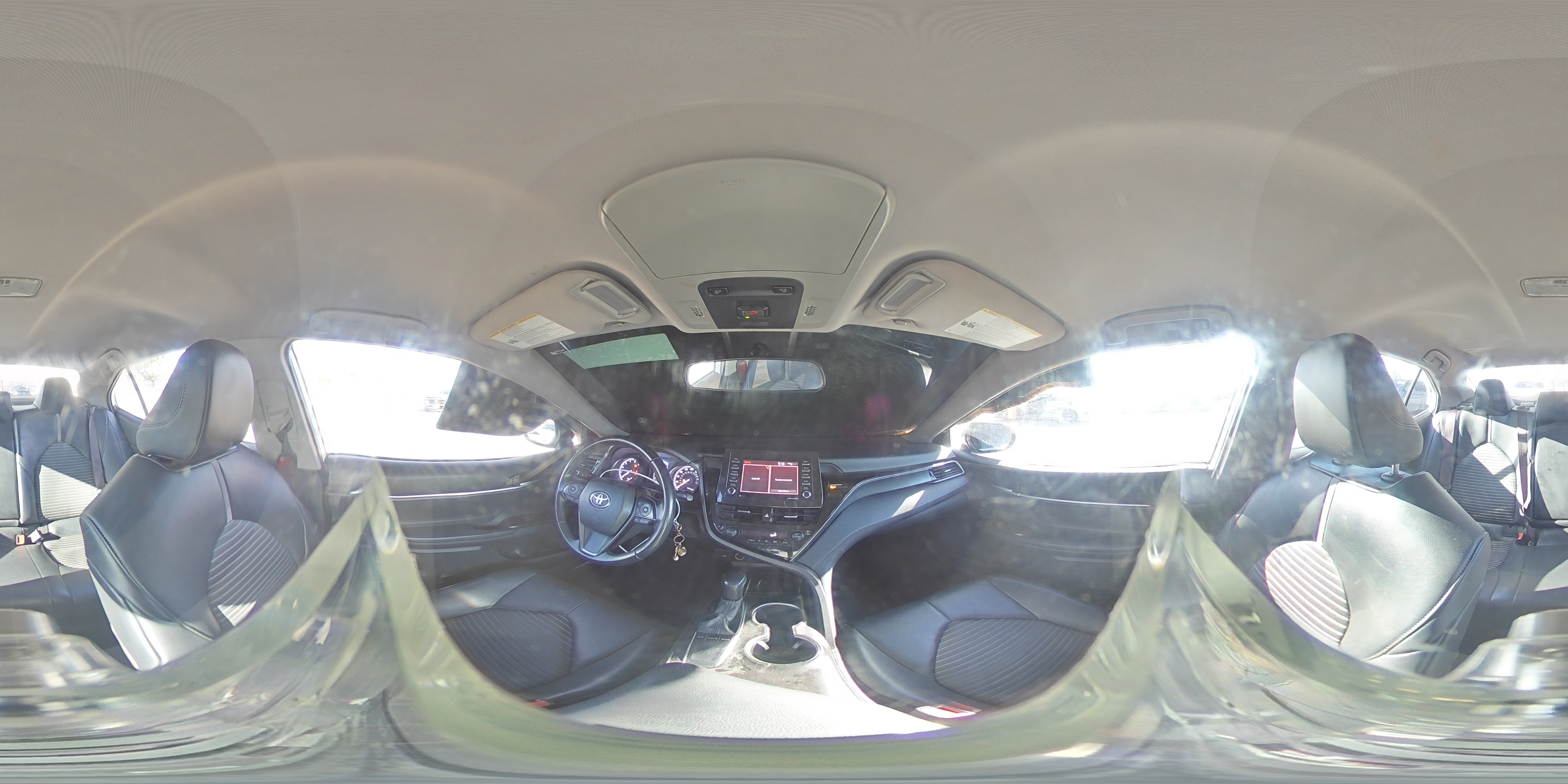 2022 Toyota Camry - Image 13