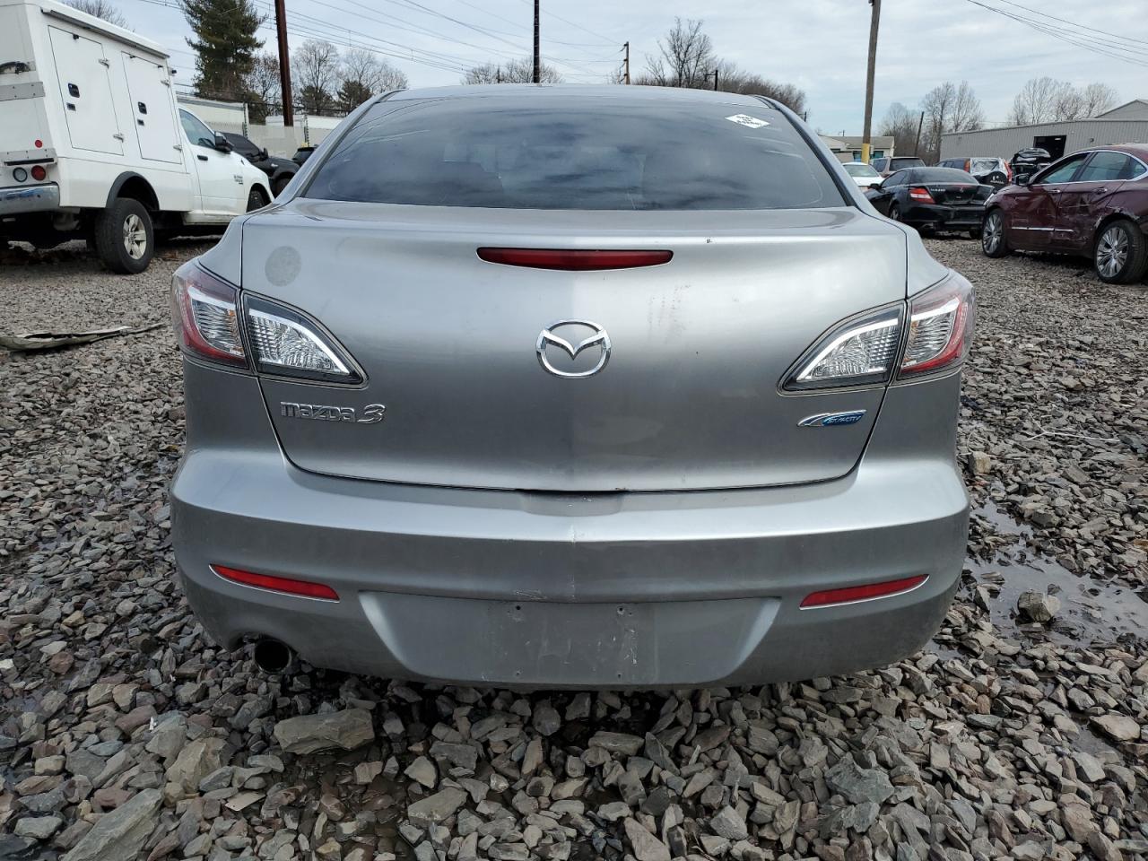 2012 Mazda 3 - Image 6