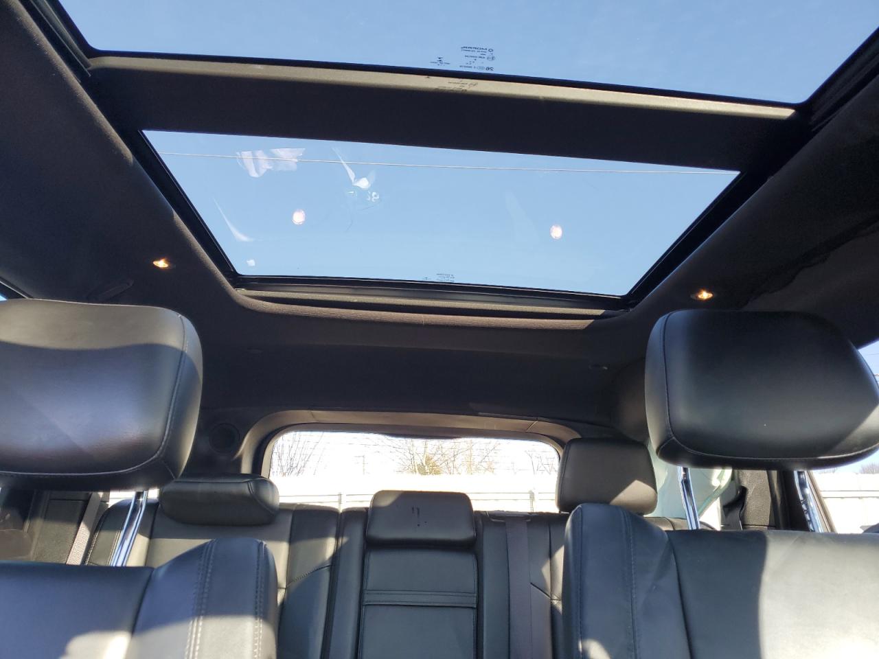 2019 Jeep Grand Cherokee - Image 10