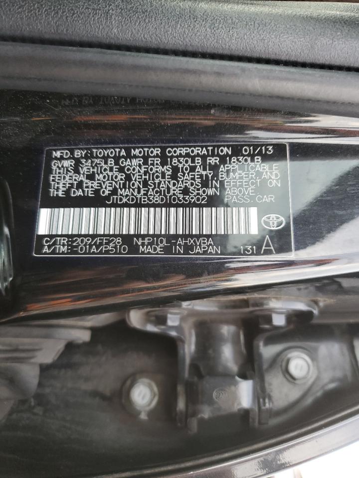 2013 Toyota Prius - Image 13