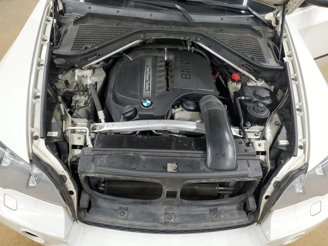 2012 BMW X5 - Image 12