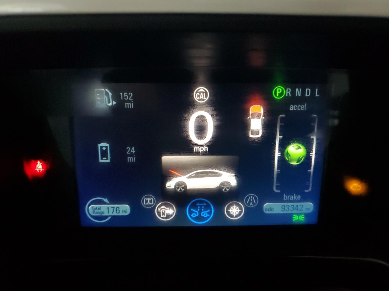 2013 Chevrolet Volt - Image 9